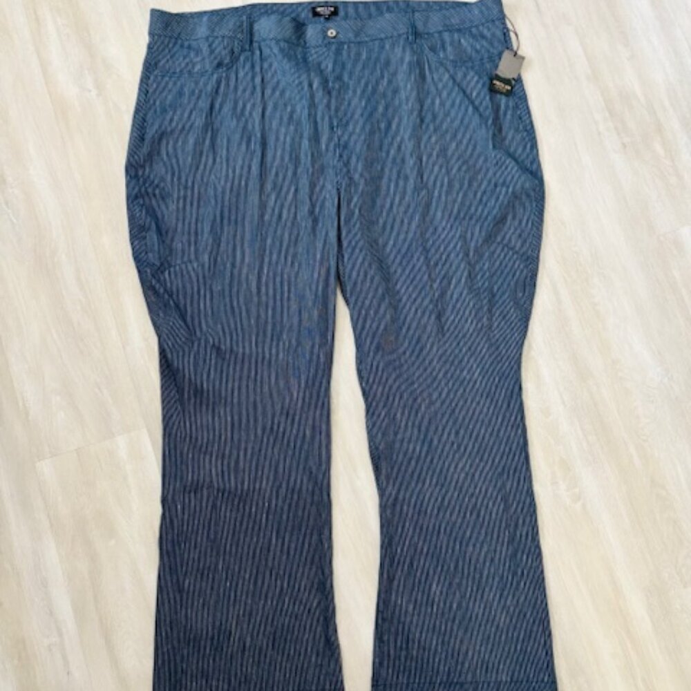 Curves 360 by NYDJ The Trouser Aqua Stripe Blue - size 28